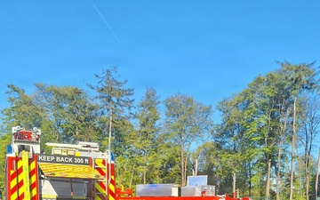 USAG Rheinland-Pfalz, German firefighters unite to battle autobahn brush fire