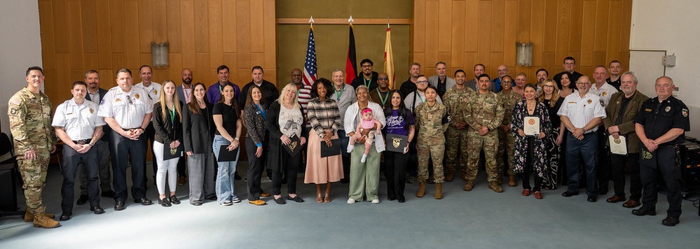 USAG Rheinland-Pfalz honors employees at quarterly recognition ceremony