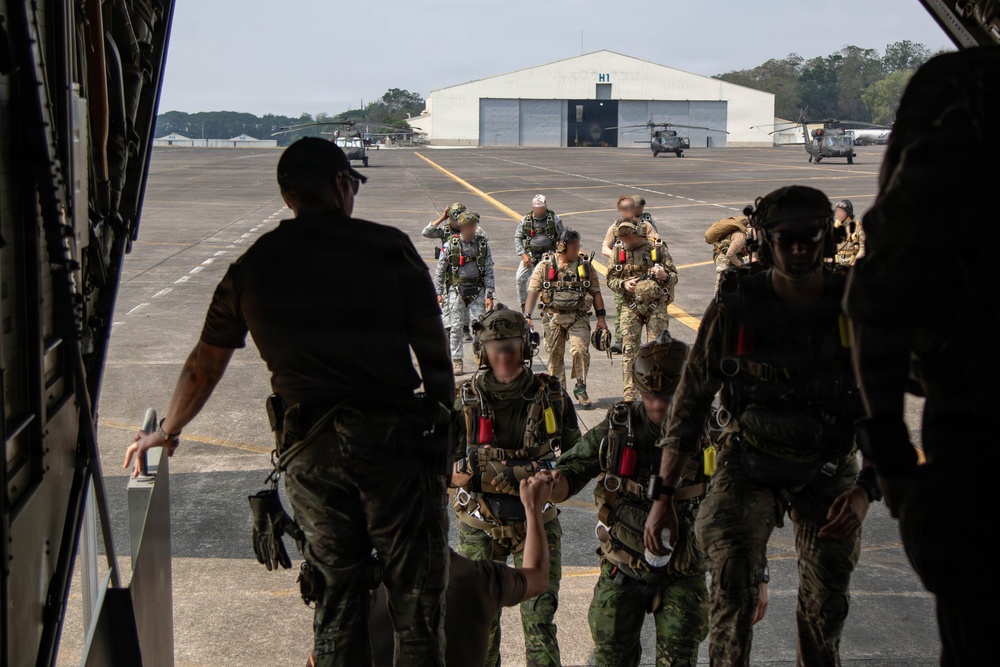 Balikatan 26: U.S., Philippine special operations forces execute friendship jumps