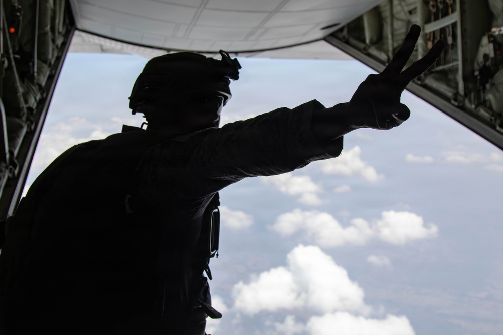 Balikatan 26: U.S., Philippine special operations forces execute friendship jumps