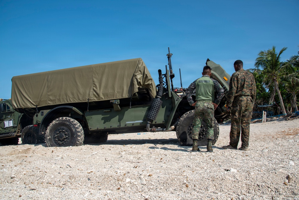 Balikatan 2026: 3rd MLR Marines, 1MDTF Soldiers unload NMESIS, HIMARS on Calayan