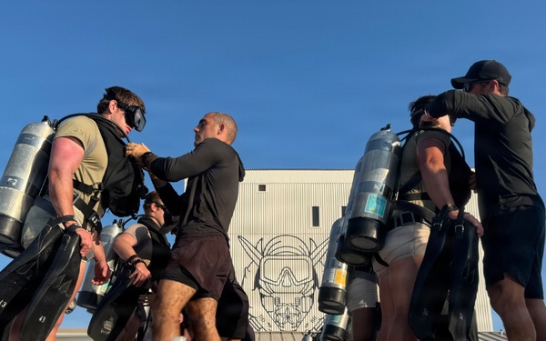 Combat Diver Qaulification Course Students Training