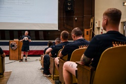 Navy Recruiting Command hosts a Resiliency Day [Image 1 of 8]