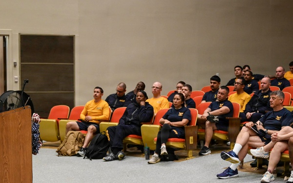 Navy Recruiting Command hosts a Resiliency Day