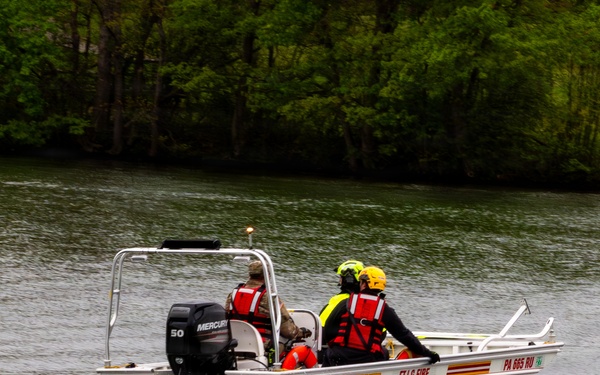 Pa. Helicopter Aquatic Rescue Team conducts water training at Memorial Lake