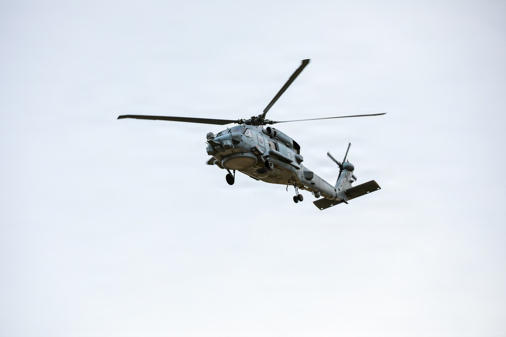VX-1 conducts flight operations