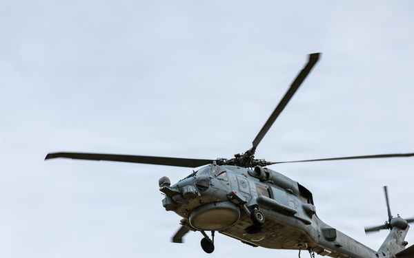 VX-1 conducts flight operations