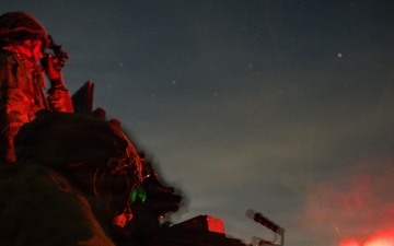 Paratroopers qualify at night in 2026