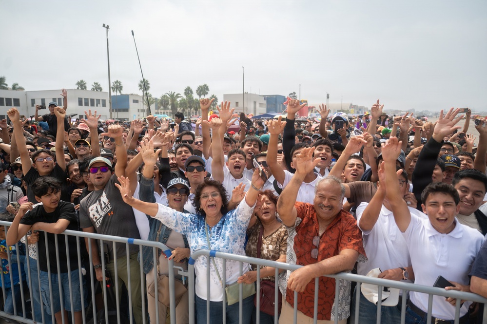 F-16 Viper Demo at Peru Airshow 2026