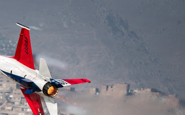 F-16 Viper Demo at Peru Airshow 2026