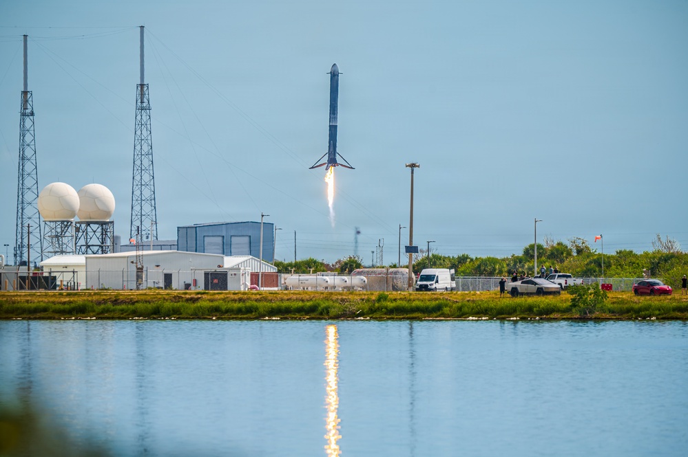 Falcon Heavy Launches ViaSat-3 F3 from Kennedy Space Center