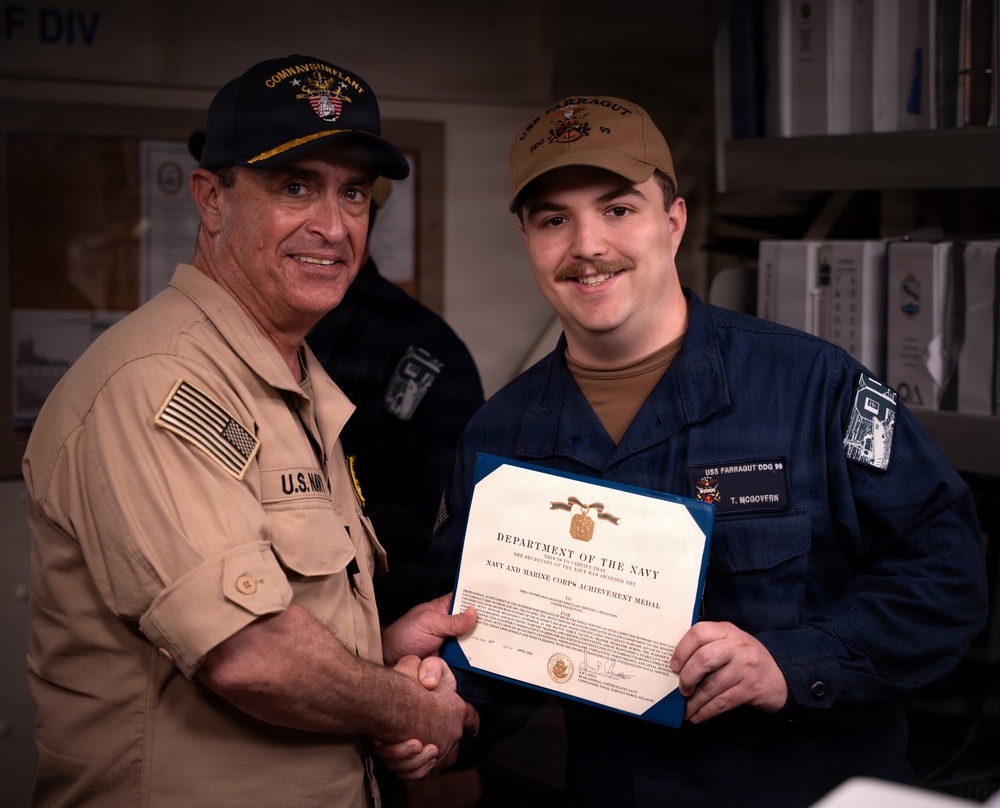 Rear Adm. Joe Cahill visits USS Farragut (DDG 99)