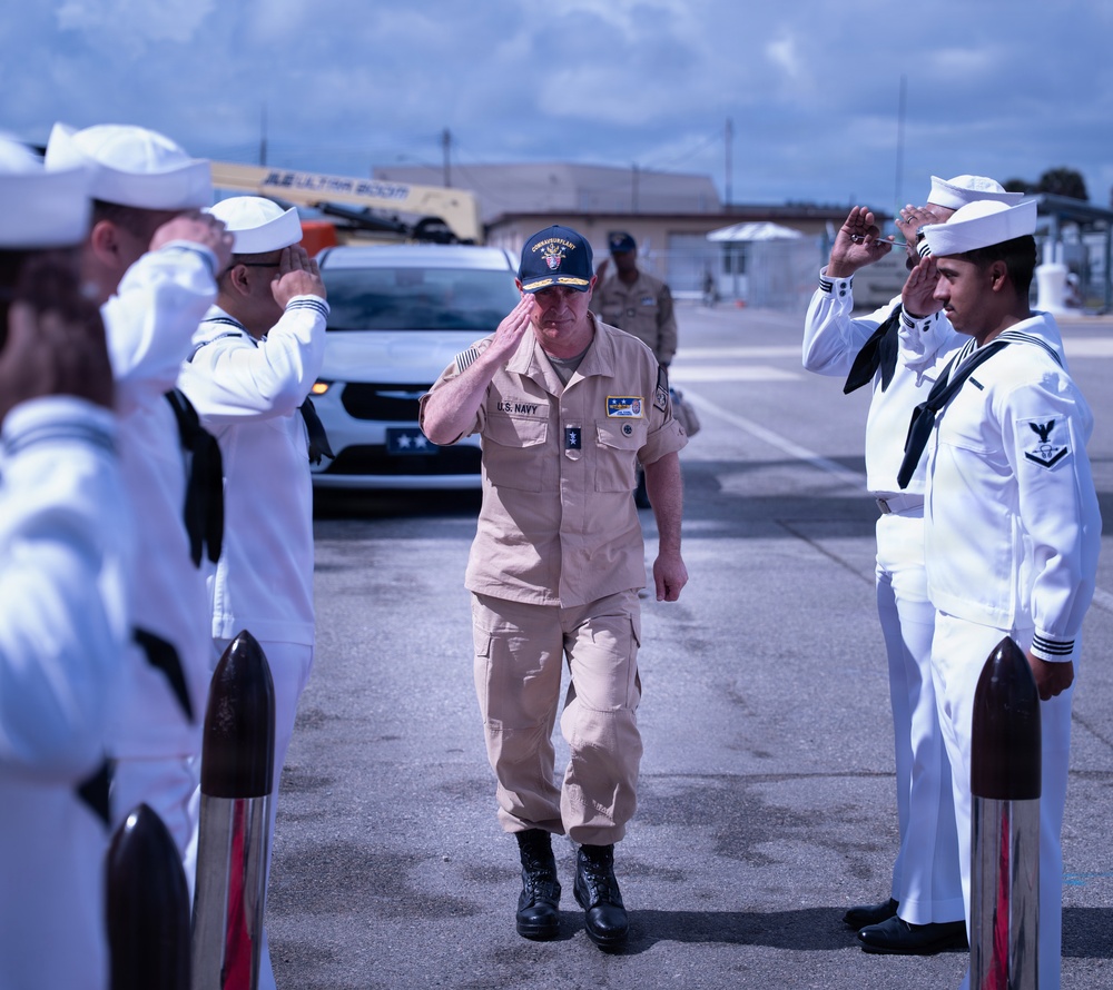 Rear Adm. Joe Cahill visits USS Farragut (DDG 99)