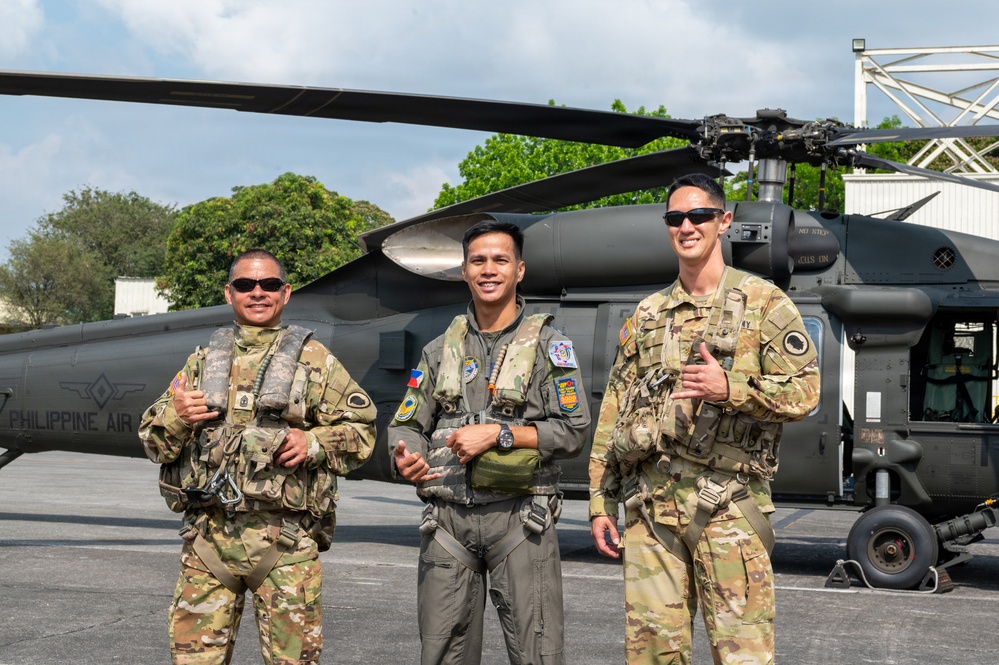 Hawai‘i and Philippine Aircrews Mark Rare Bilateral Milestone Aboard Shared Aircraft