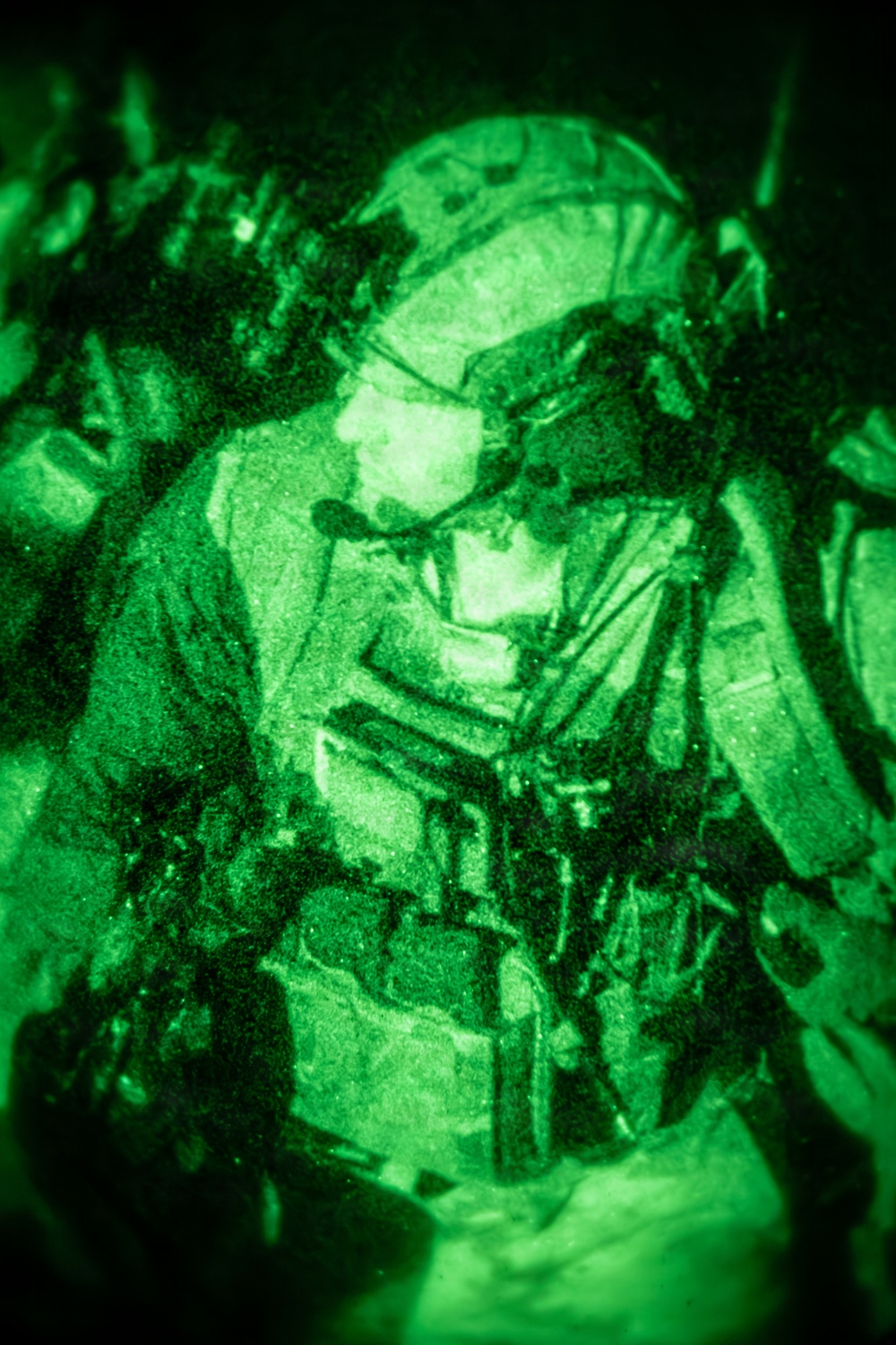 1st SFG (A) Green Berets conduct small group tactics