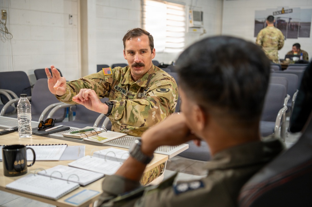 Hawai‘i and Philippine Aircrews Mark Rare Bilateral Milestone Aboard Shared Aircraft