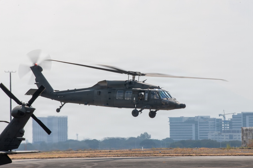 Hawai‘i and Philippine Aircrews Mark Rare Bilateral Milestone Aboard Shared Aircraft