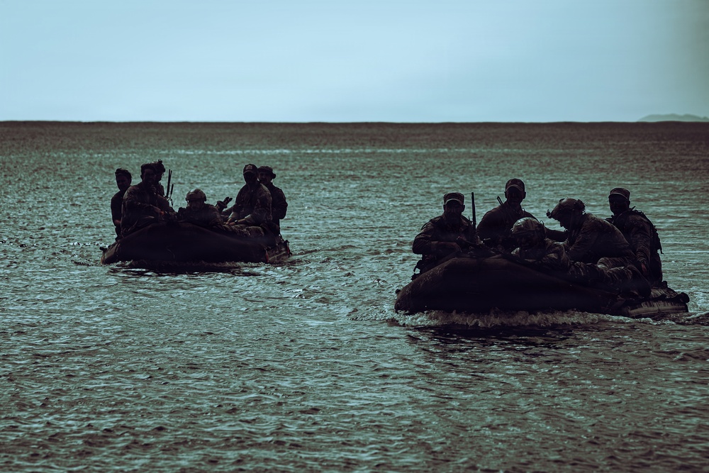 1st SFG (A) Green Berets conduct small group tactics