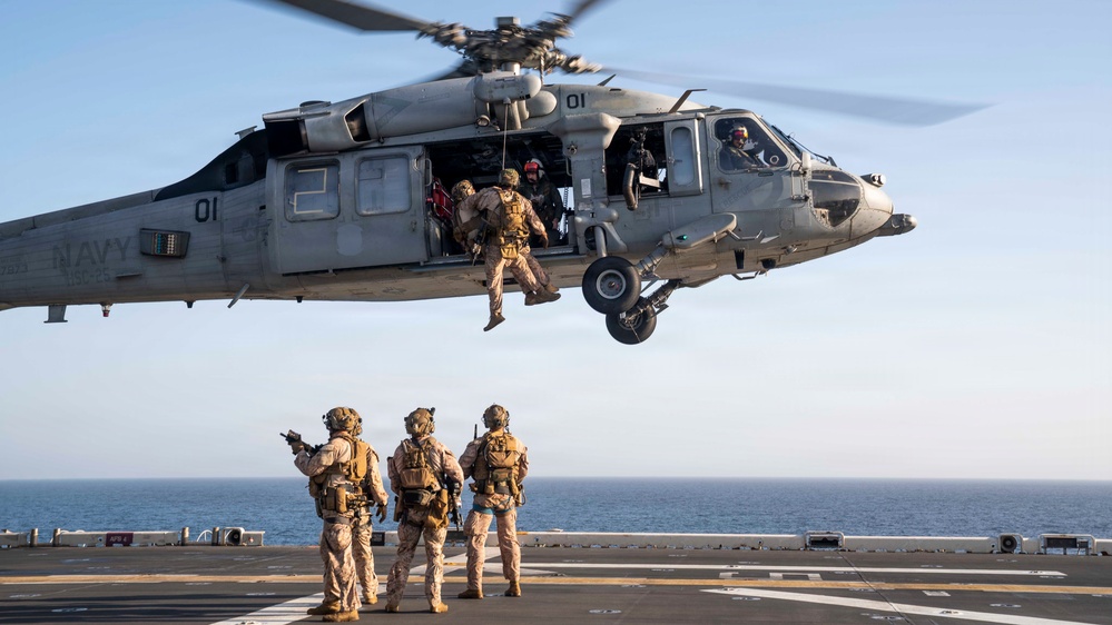 USS Tripoli Live-Hoist Training