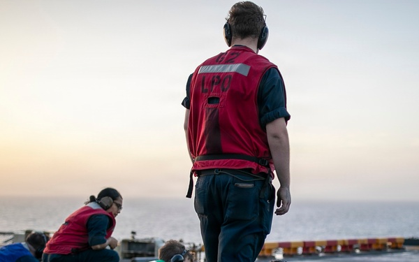 USS Tripoli M4 Gun Shoot