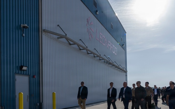 VCJCS visits NAS Whiting Field; presents "Wings of Gold"