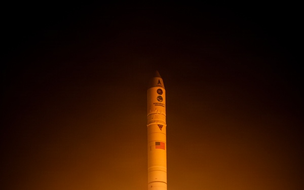 Vandenberg Launches Minotaur IV Rocket Carrying the STP-S29A Mission