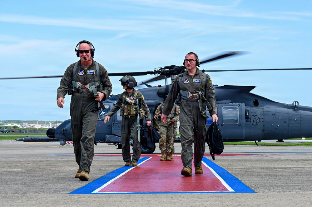 5th Air Force commander visits Kadena, underscores readiness