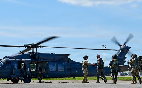 5th Air Force commander visits Kadena, underscores readiness