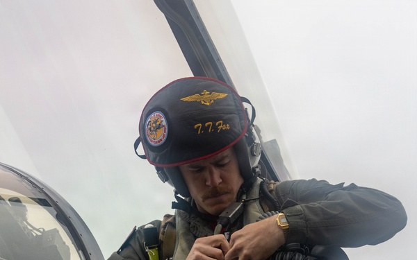 VMFA-232 refine air combat capabilities in Gwangju Air