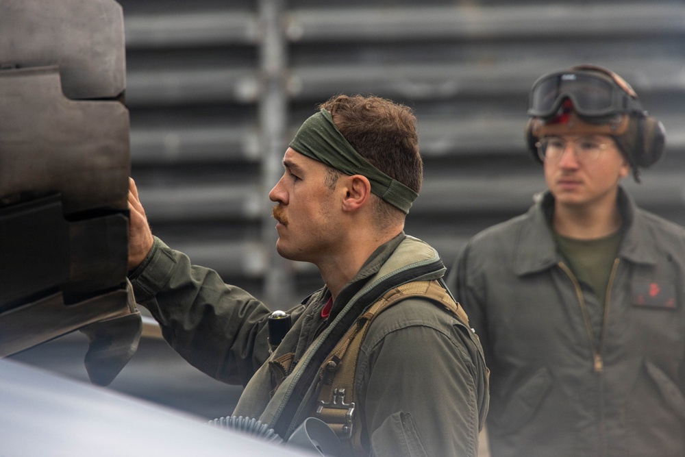 VMFA-232 refine air combat capabilities in Gwangju Air