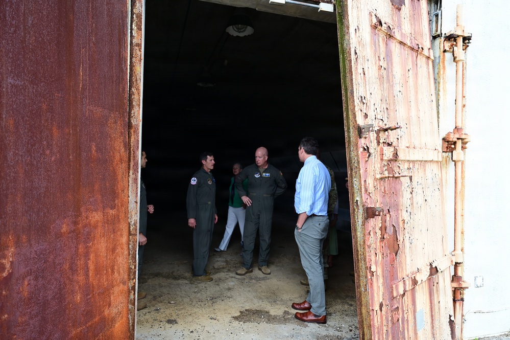 5th Air Force commander visits Kadena, underscores readiness