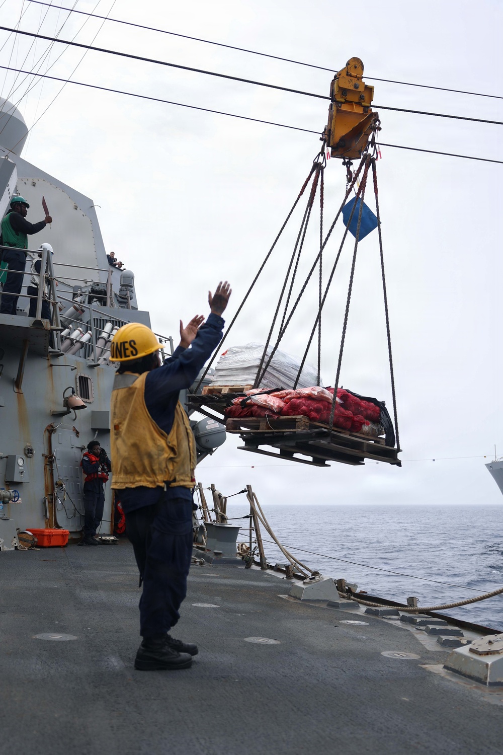 USS Thomas Hudner (DDG 116) Conducts Replenishment-at-Sea