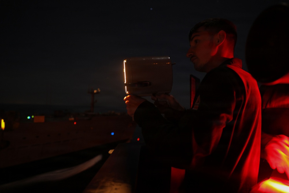 USS Thomas Hudner (DDG 116) Conducts Replenishment-at-Sea