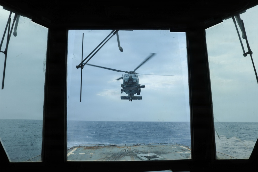 USS Thomas Hudner (DDG 116) Conducts Flight Operations