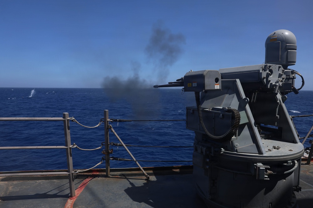 USS Thomas Hudner (DDG 116) Conducts Gunnery Exercise