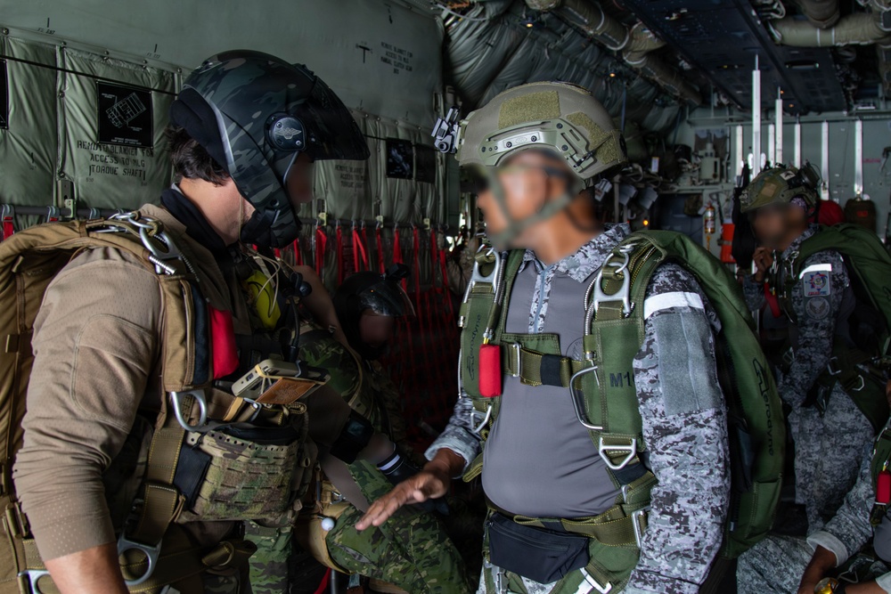 Balikatan 26: U.S., Philippine special operations forces execute friendship jumps