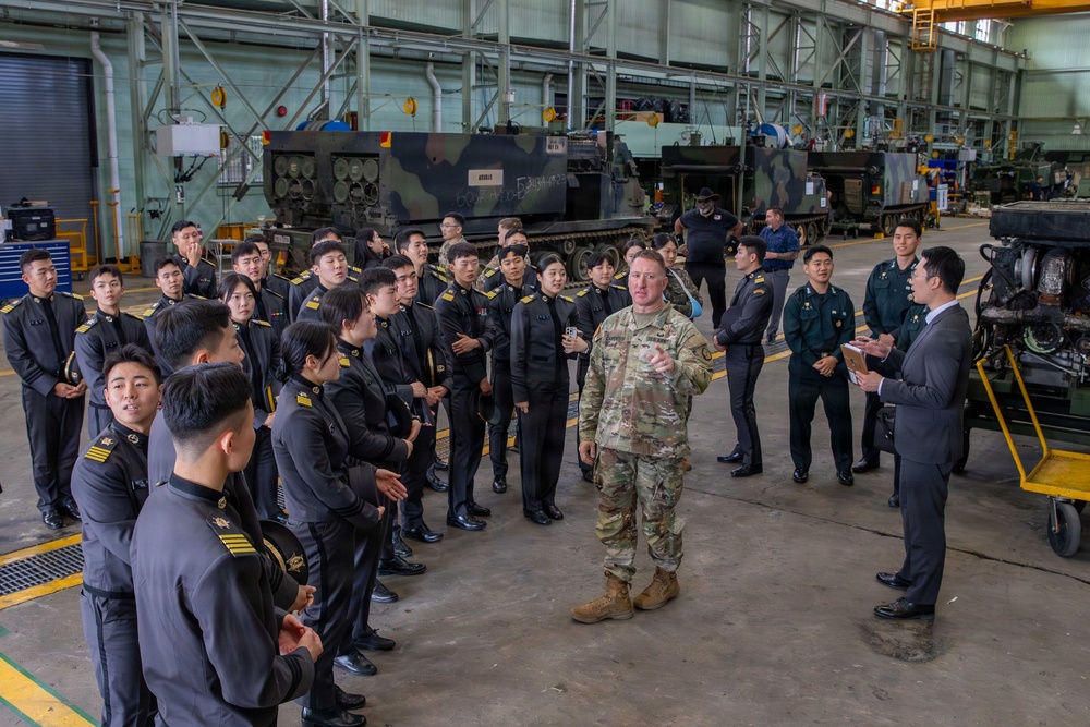 Future Leaders Visit the 19th ESC