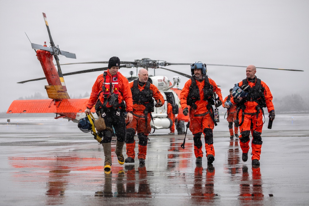 176th Wing Air National Guardsmen partner with Army and Coast Guard helicopter aviators during SAREX 2026