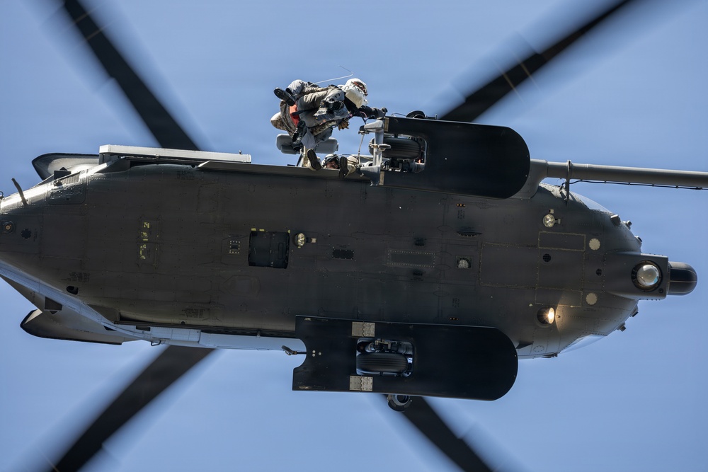 176th Wing Air National Guardsmen partner with Army and Coast Guard helicopter aviators during SAREX 2026