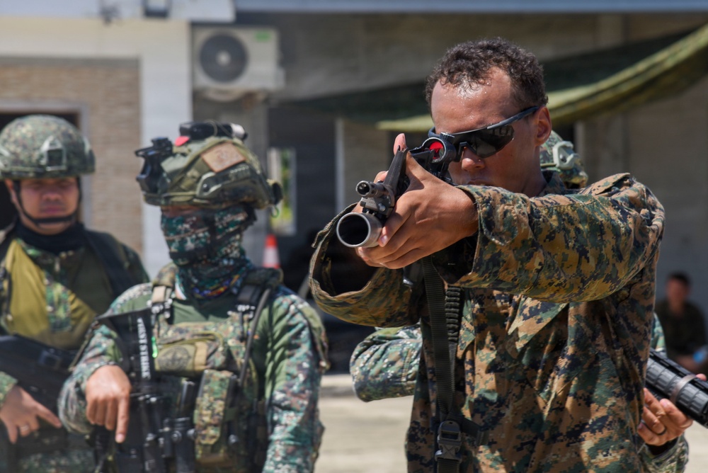 Balikatan 2026: 3rd LCT Marines, Philippine Marines simulate airfield seizure operations