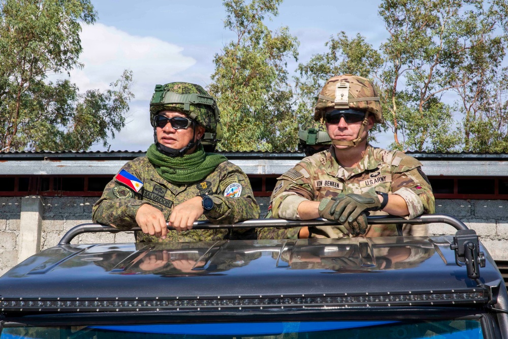 Balikatan 2026: 25th ID Soldiers meet with Armed Forces of the Philippines before live fire exercise in the Philippines