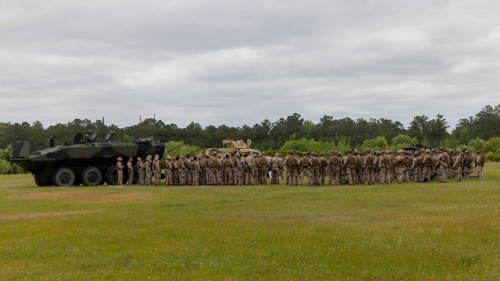 V18 Marines Participate in ACV Integration Training