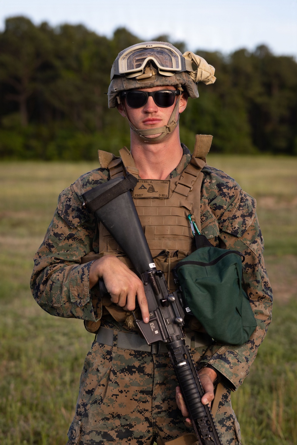 8th ESB Conducts Air-to-Ground Refueling