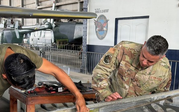 Air Advisors Enhance Panama's Aircraft Maintenance Capabilities, Bolster Regional Security