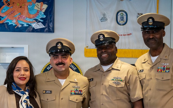 Hospital Corpsman Pinned to Senior Chief Petty Officer by Family and Leadership