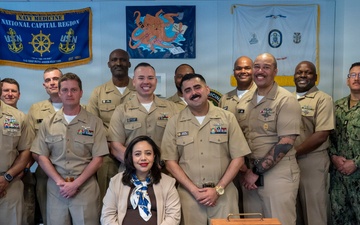 Hospital Corpsman Pinned to Senior Chief Petty Officer by Family and Leadership