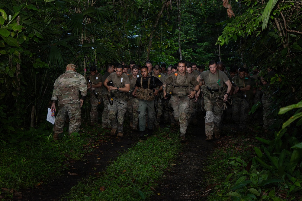 Jungle Operations Training Course - Panama: Jungle 5K and Water Purification
