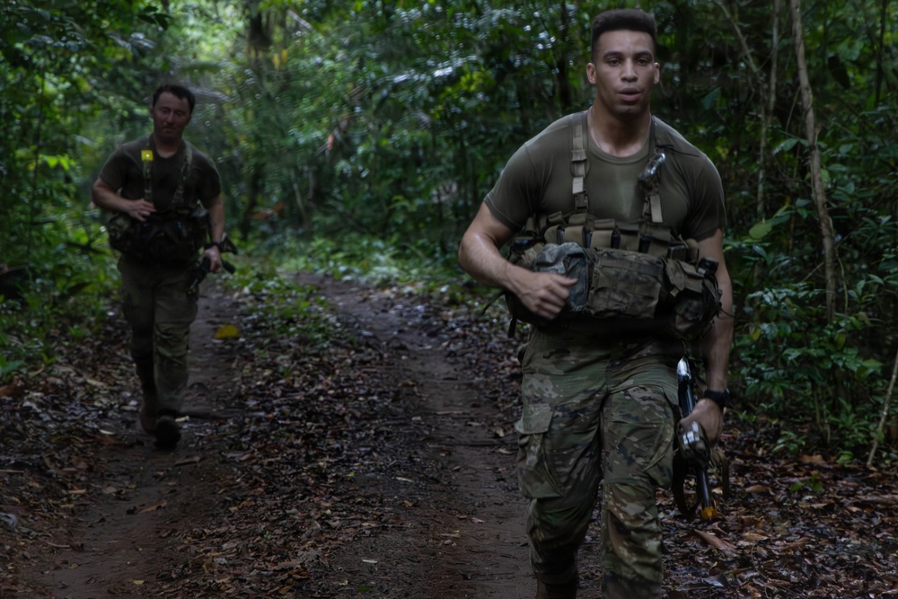 Jungle Operations Training Course - Panama: Jungle 5K and Water Purification