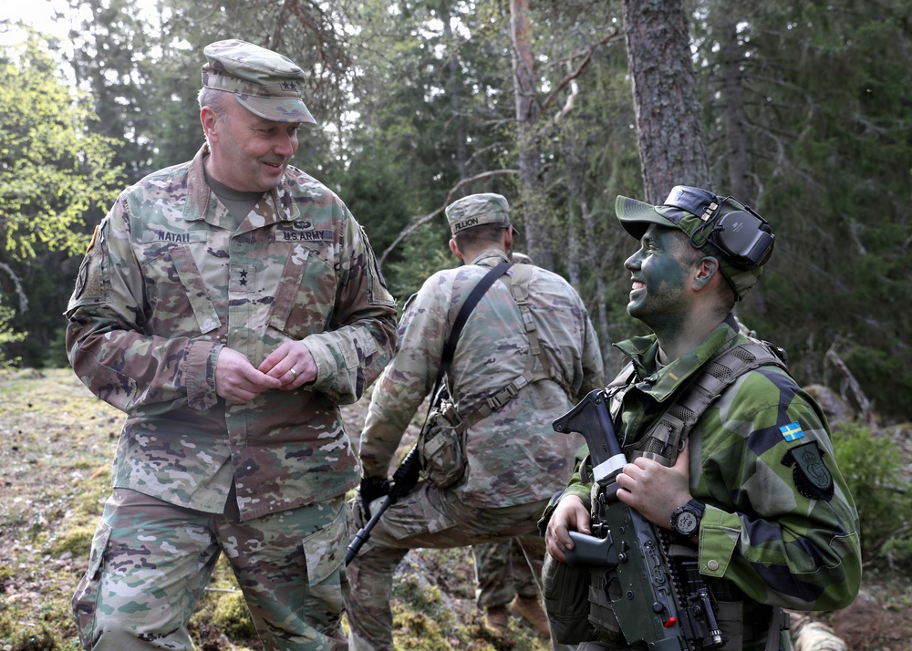 NYNG senior leaders visit 2-101 CAV during overseas exercise in Sweden