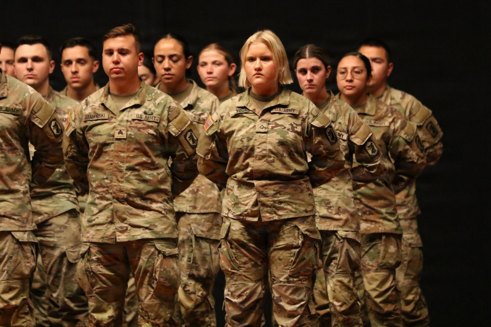 Illinois Soldiers Depart Freeport for Alaska Mission